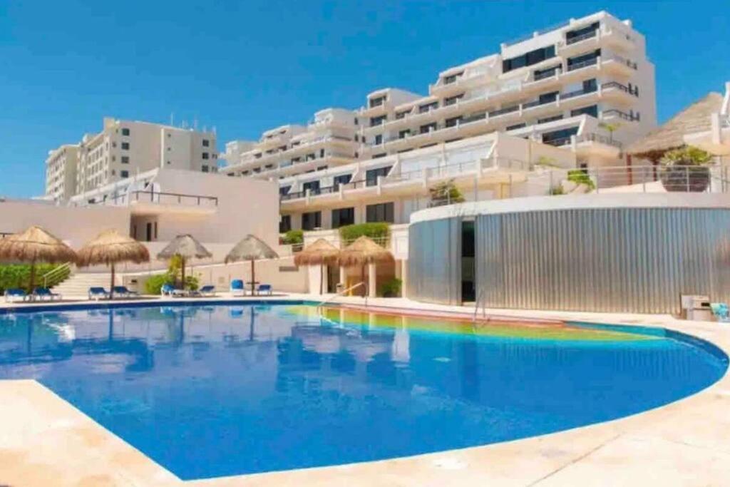 קנקון Amazing Beachfront Apartment מראה חיצוני תמונה