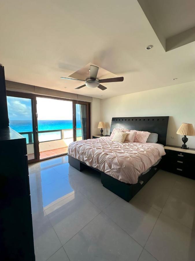 קנקון Amazing Beachfront Apartment מראה חיצוני תמונה
